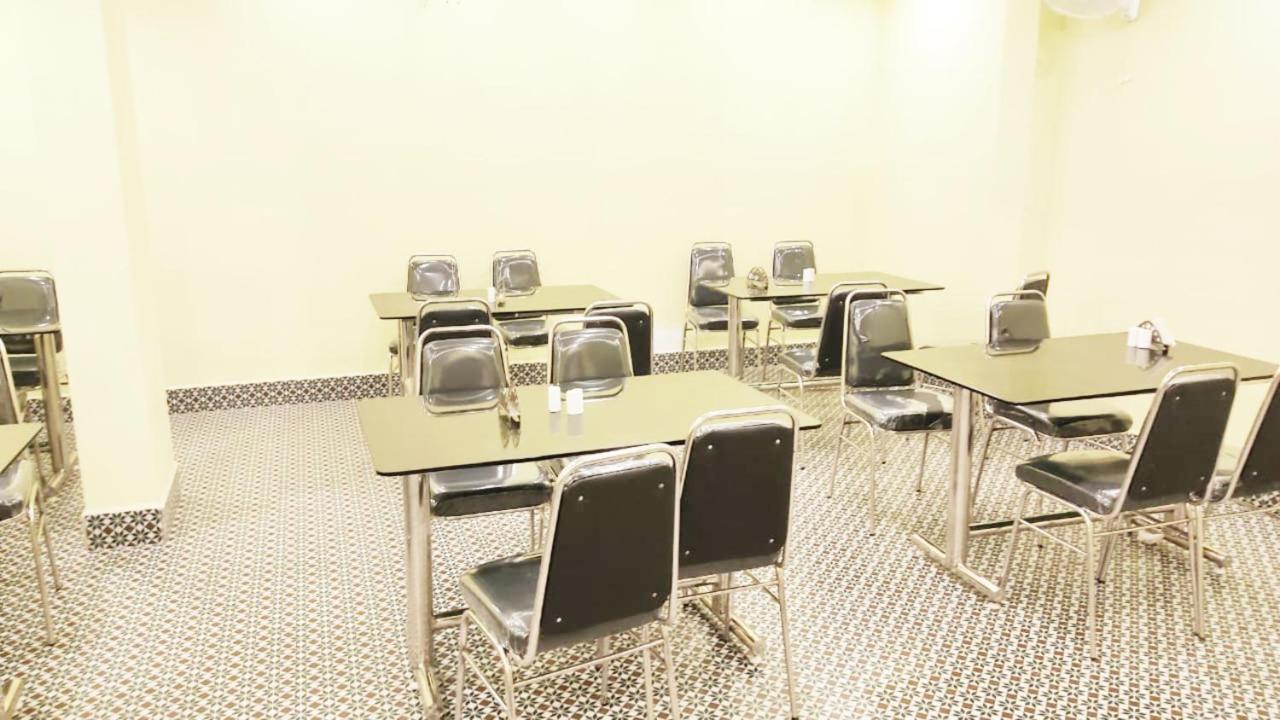 Shree Ganesh Hotel Puri Kültér fotó